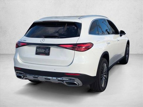 New 2026 Mercedes-Benz GLC 300 image 2