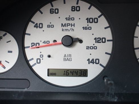 Used 1999 Nissan Maxima SE FWD image 7