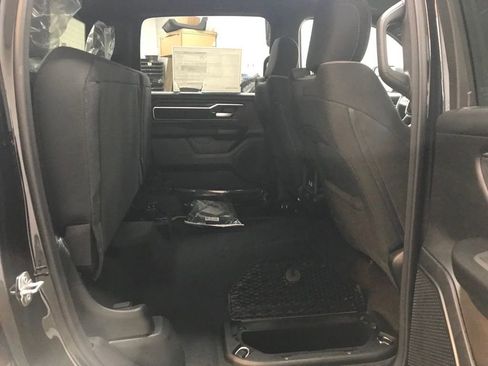 New 2026 RAM 1500 4x4 Crew Cab image 39