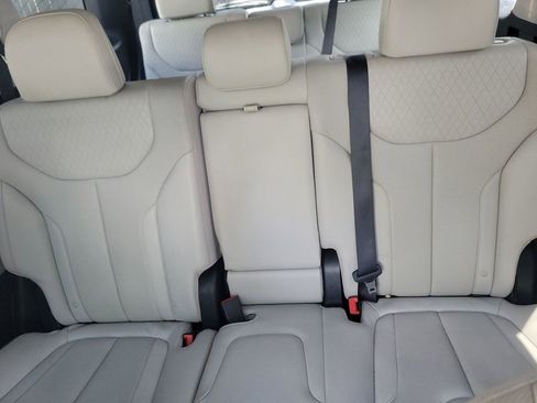 Used 2021 Hyundai Palisade SEL FWD image 6