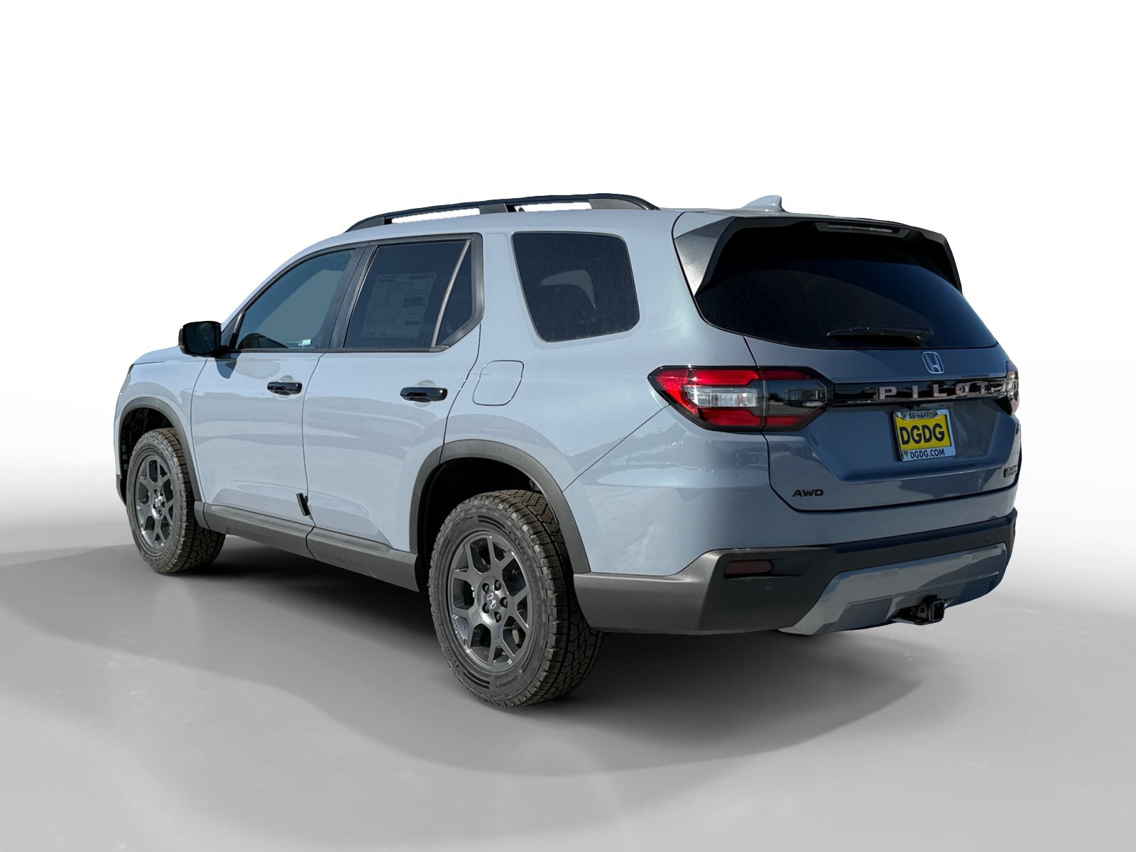 New 2026 Honda Pilot TrailSport image 3