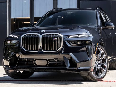 Used 2024 BMW X7 M60i AWD/4WD image 3