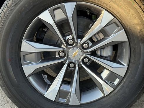 New 2026 Chevrolet Equinox LT w/ Convenience Package II image 9