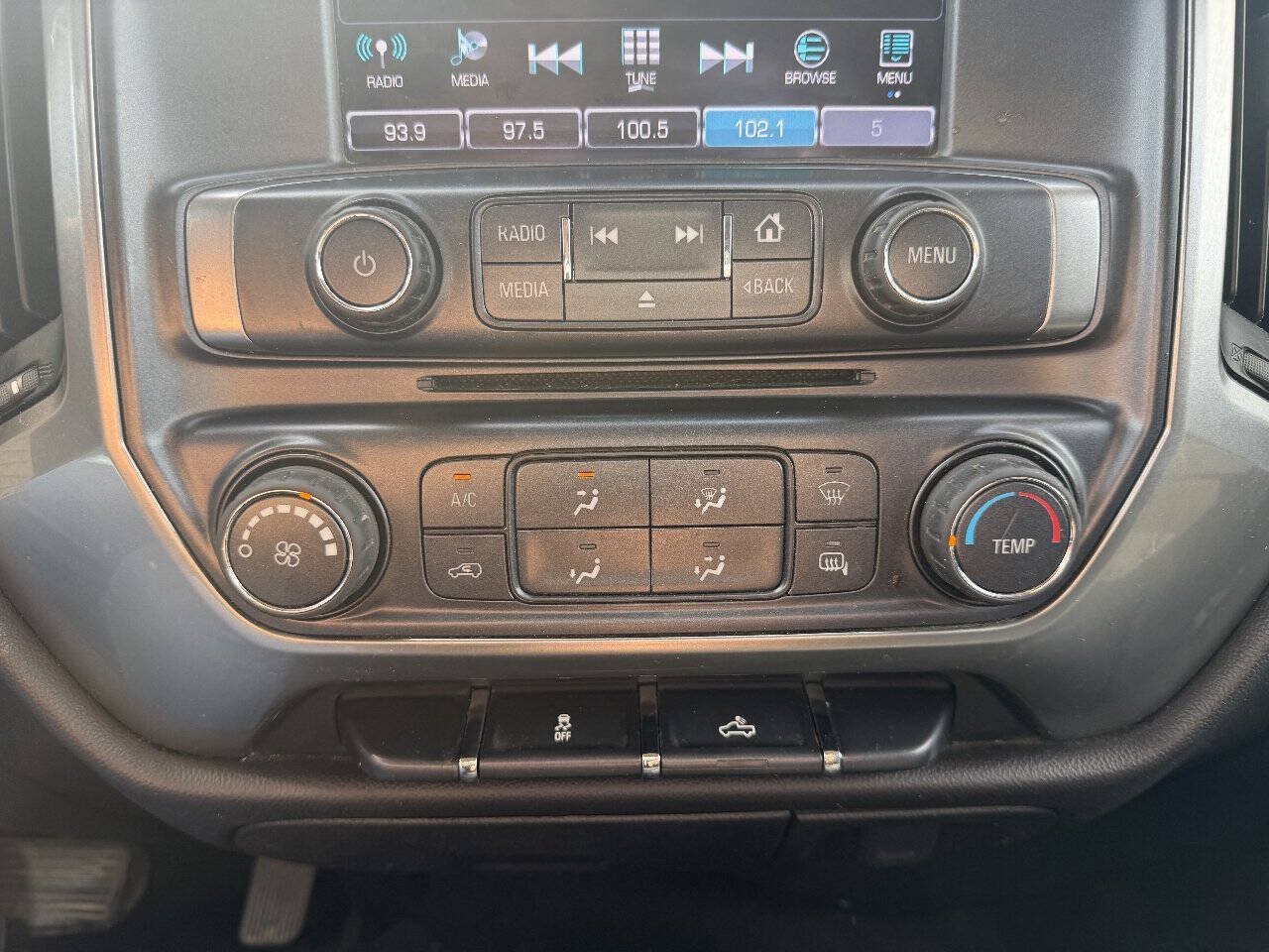 Used 2018 Chevrolet Silverado 2500 LT AWD/4WD image 19