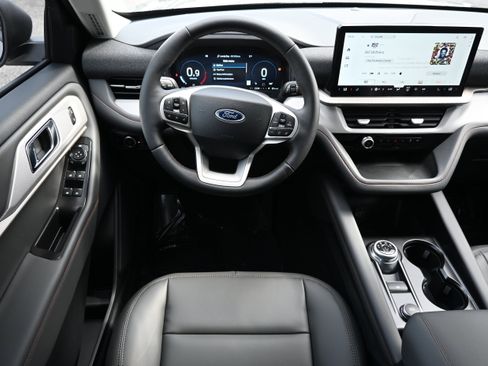 New 2026 Ford Explorer Active w/ Active Comfort Package RWD image 20