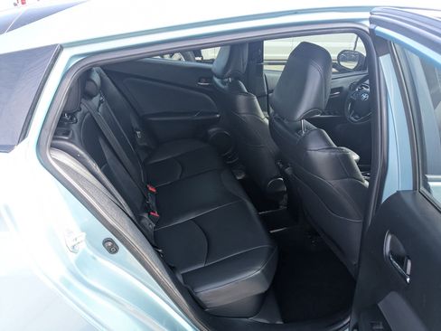 Used 2022 Toyota Prius XLE w/ Advanced Technology Package image 30