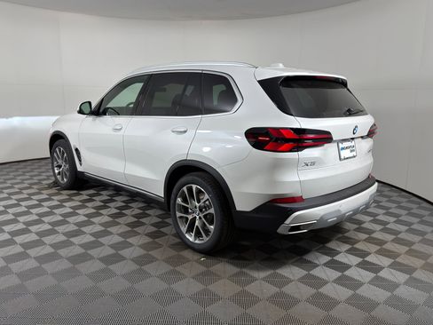Used 2026 BMW X5 sDrive40i w/ Premium Package RWD image 3