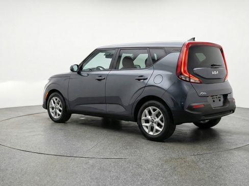 Used 2025 Kia Soul LX w/ LX Technology Package image 6