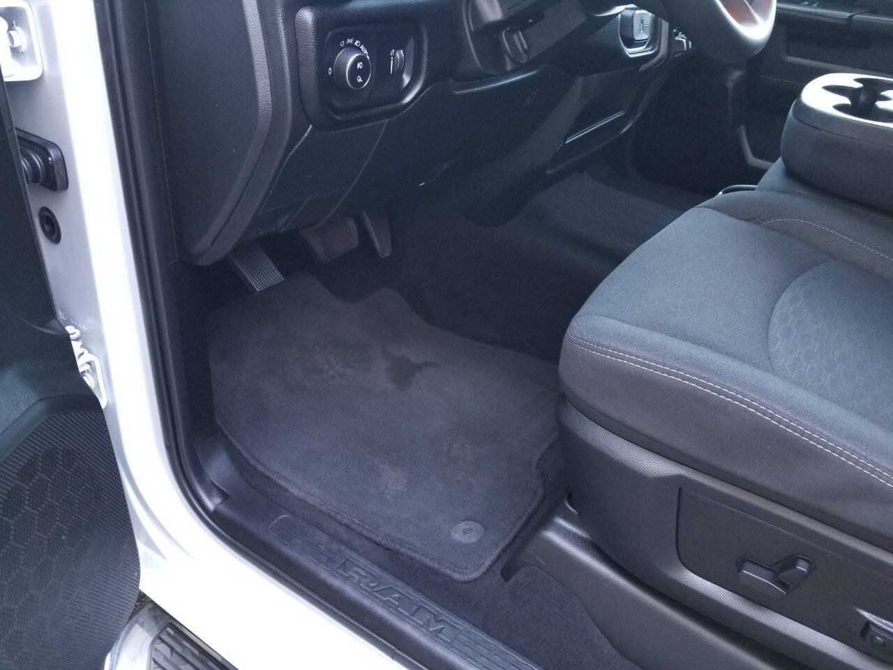 Used 2025 RAM 2500 Big Horn AWD/4WD image 12