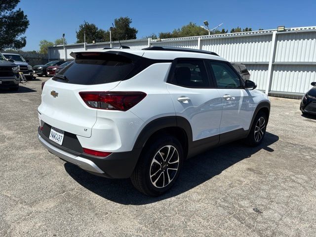 Certified 2026 Chevrolet TrailBlazer LT FWD image 3