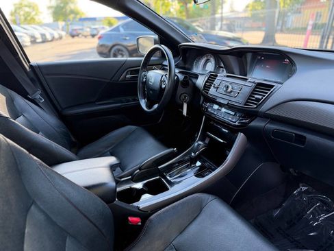 Used 2017 Honda Accord Sport Special Edition image 9
