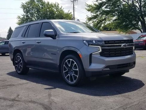 Used 2022 Chevrolet Tahoe RST w/ Luxury Package AWD/4WD image 4