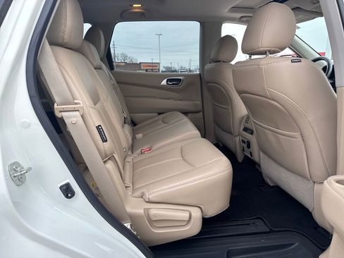 Used 2020 Nissan Pathfinder Platinum w/ Cargo Package image 14