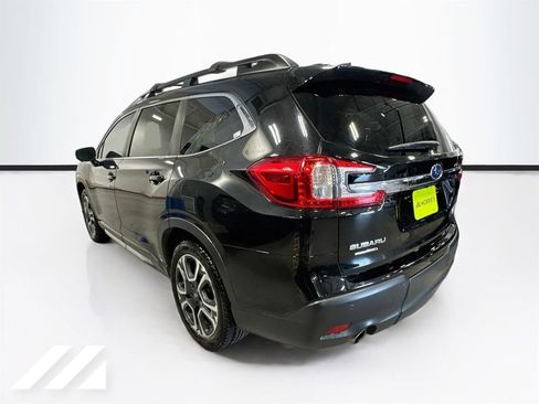 Used 2023 Subaru Ascent Limited w/ Technology Package AWD/4WD image 7