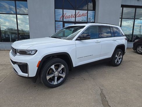New 2026 Jeep Grand Cherokee Limited AWD/4WD image 3