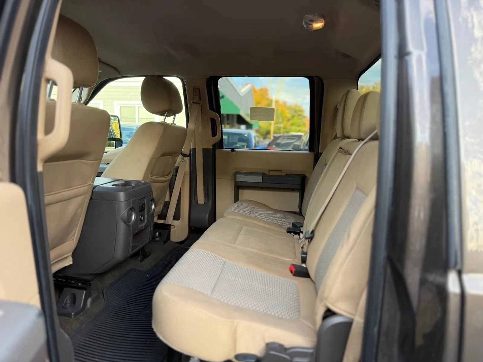 Used 2016 Ford F250 XLT w/ XLT Premium Package AWD/4WD image 12