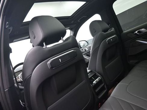 New 2025 BMW X5 xDrive50e image 10