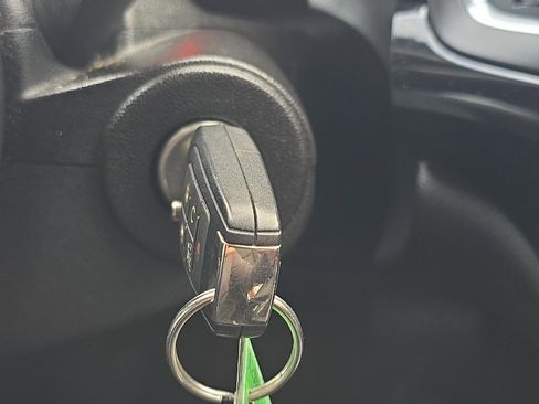 Used 2016 Buick Cascada image 25