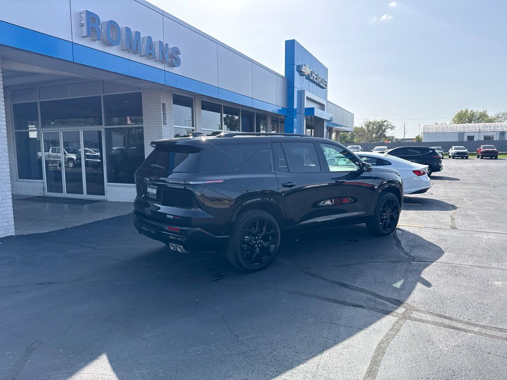 Used 2026 Chevrolet Traverse RS w/ LPO, Floor Liner Package AWD/4WD image 4