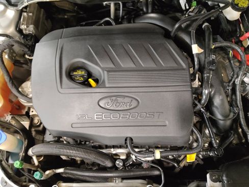 Used 2017 Ford Fusion SE w/ Equipment Group 201A image 30