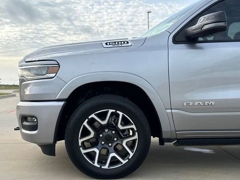 Used 2025 RAM 1500 Laramie w/ Laramie Southwest Edition AWD/4WD image 5