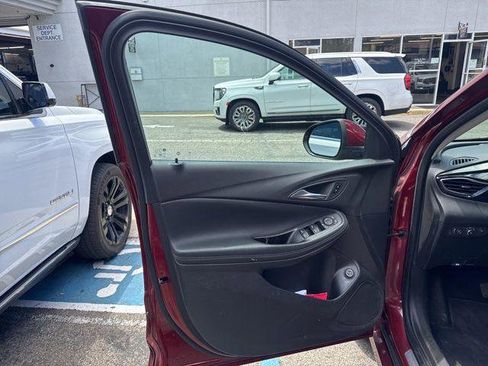 Used 2022 Buick Encore GX Select w/ Experience Buick Package FWD image 4