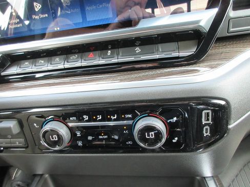 New 2026 Chevrolet Silverado 1500 LT Trail Boss w/ LT Trail Boss Premium Package AWD/4WD image 32