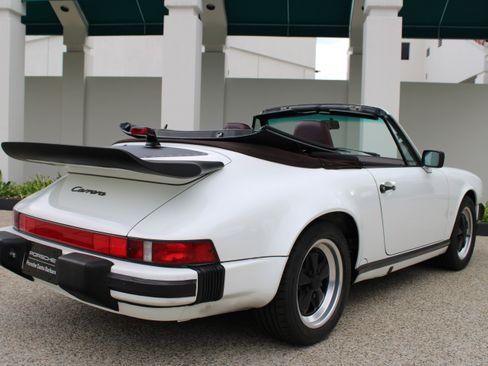 Used 1987 Porsche 911 Carrera image 7