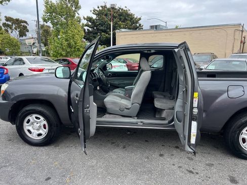 Used 2011 Toyota Tacoma 2WD Access Cab w/ SR5 Pkg #2 image 8