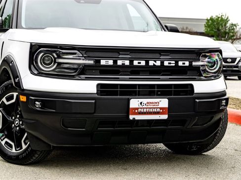 Used 2023 Ford Bronco Sport Outer Banks w/ Tech Package image 3