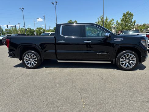New 2025 GMC Sierra 1500 Denali w/ Denali Reserve Package image 4