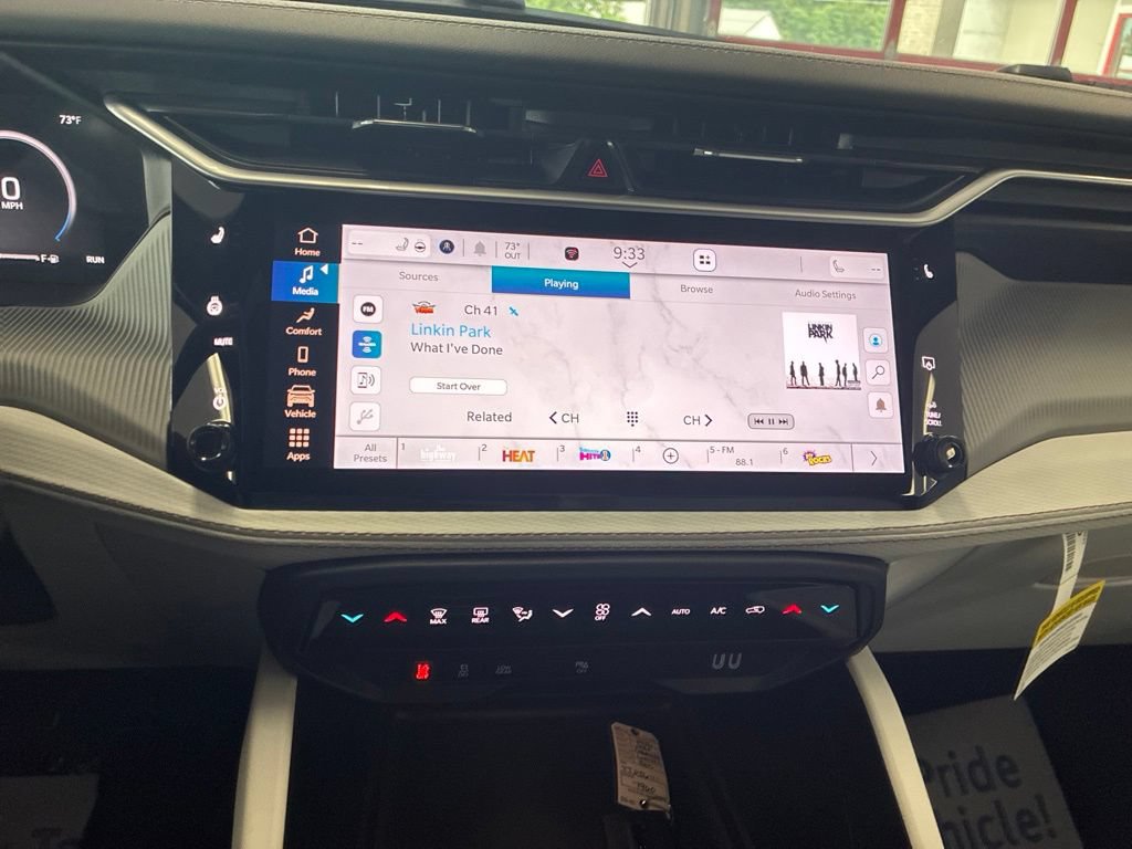 New 2026 Jeep Cherokee Limited AWD/4WD image 32