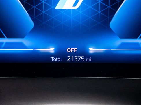 Used 2023 BMW i7 xDrive60 AWD/4WD image 21