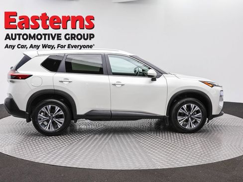 Used 2023 Nissan Rogue SV w/ SV Premium B Package AWD/4WD image 4