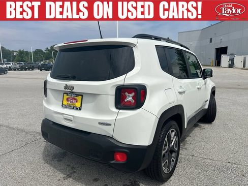 Used 2018 Jeep Renegade Latitude w/ Safety & Security Group FWD image 3