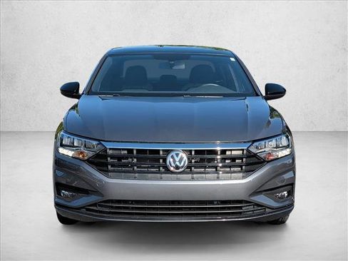 Used 2021 Volkswagen Jetta FWD image 2