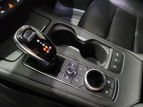 Used 2021 Cadillac XT4 Luxury w/ Driver Awareness Package image 39