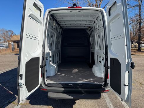 New 2026 Mercedes-Benz Sprinter 2500 image 25