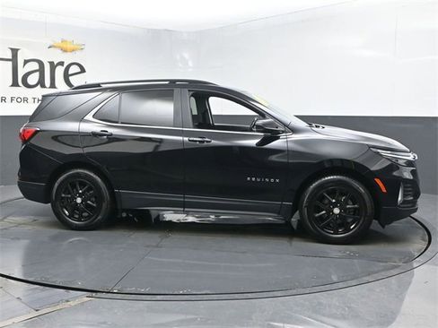 Used 2022 Chevrolet Equinox LT image 1