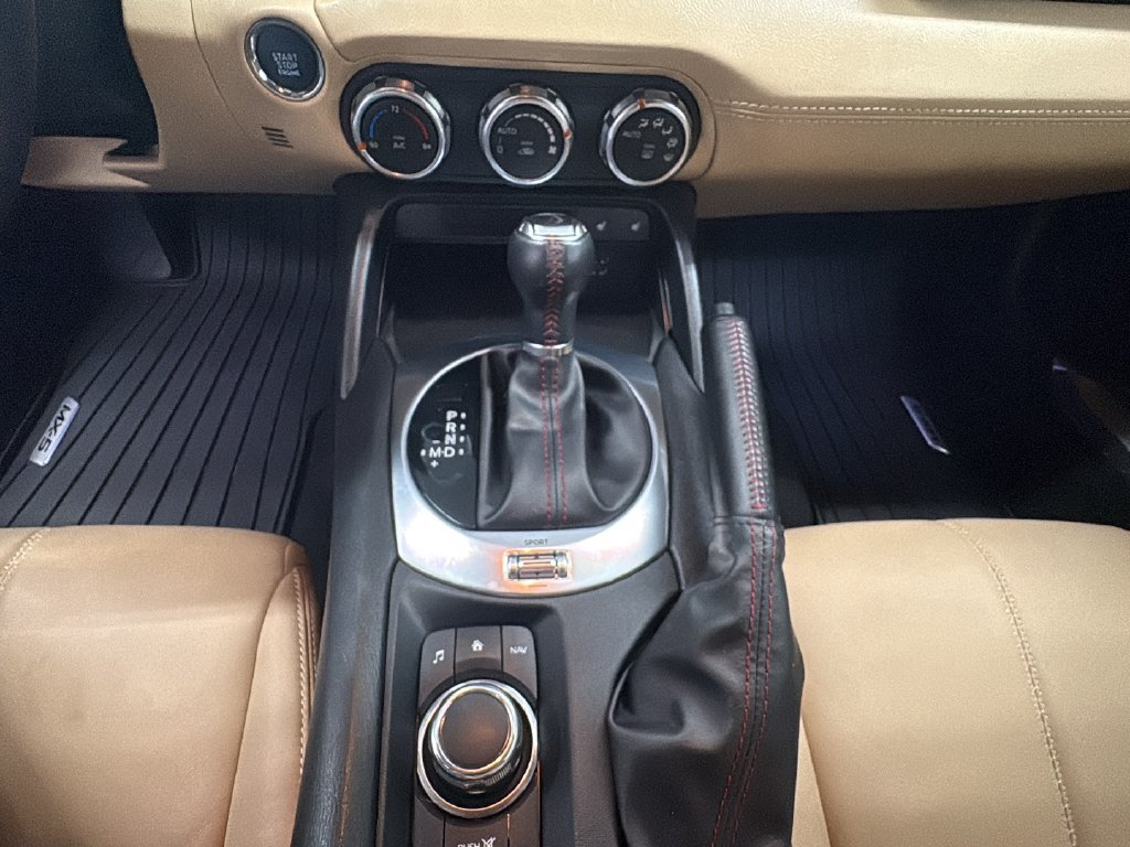 Used 2016 MAZDA MX-5 Miata Grand Touring RWD image 18