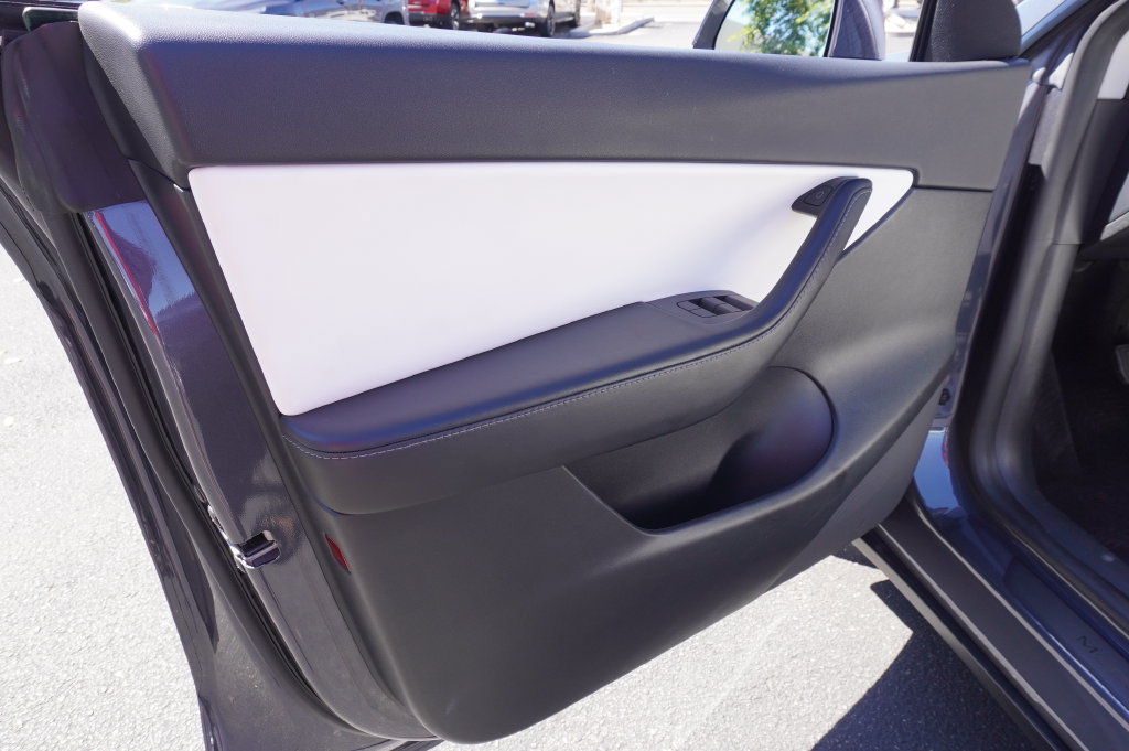 Used 2021 Tesla Model Y Long Range AWD/4WD image 18