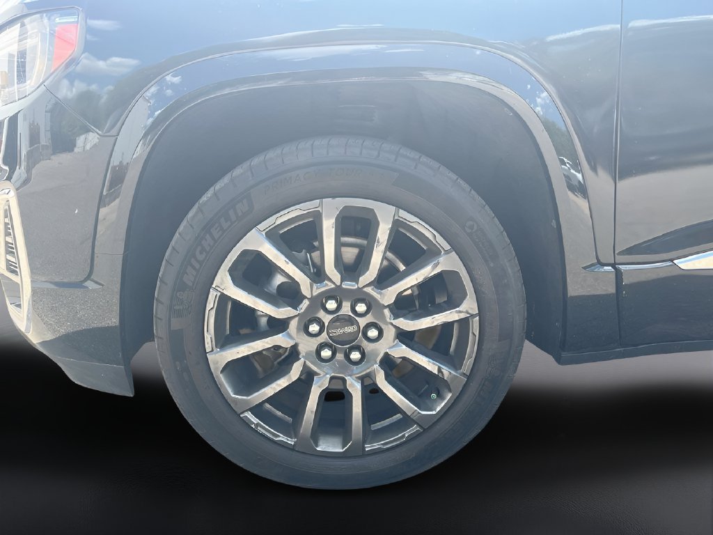 Used 2023 GMC Acadia Denali w/ Black Diamond Edition FWD image 33