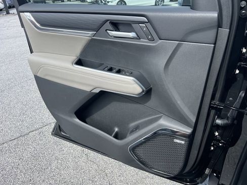 New 2025 GMC Acadia Elevation w/ Elevation Premium Package image 15