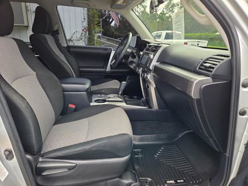 Used 2016 Toyota 4Runner SR5 image 36