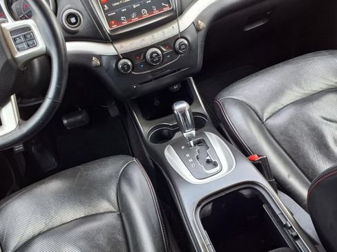 Used 2019 Dodge Journey GT w/ Driver Convenience Group AWD/4WD image 11