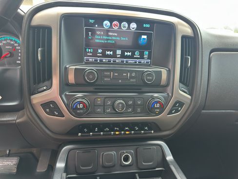 Used 2017 GMC Sierra 1500 Denali w/ Denali Ultimate Package AWD/4WD image 21