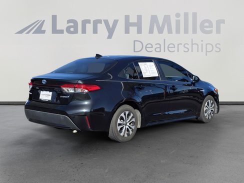 Used 2020 Toyota Corolla LE image 5