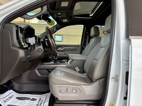 Used 2022 Chevrolet Silverado 1500 LTZ w/ LTZ Convenience Package II image 12