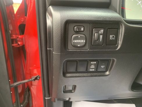 Used 2023 Toyota 4Runner SR5 Premium image 15