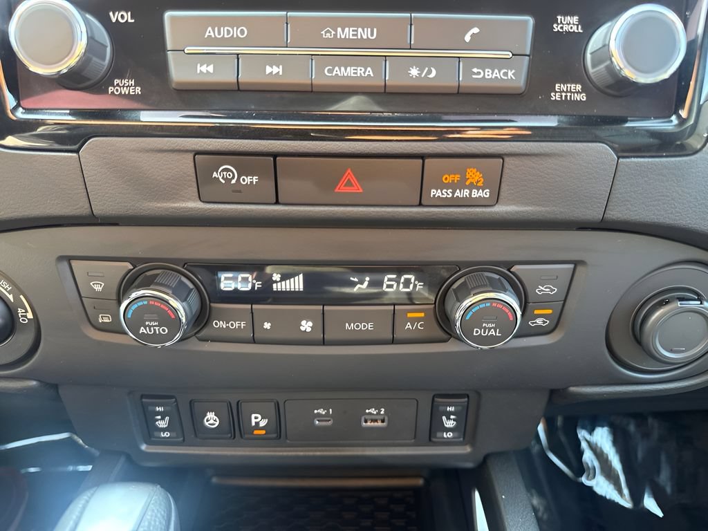 Used 2024 Nissan Frontier SL w/ Technology Package AWD/4WD image 14